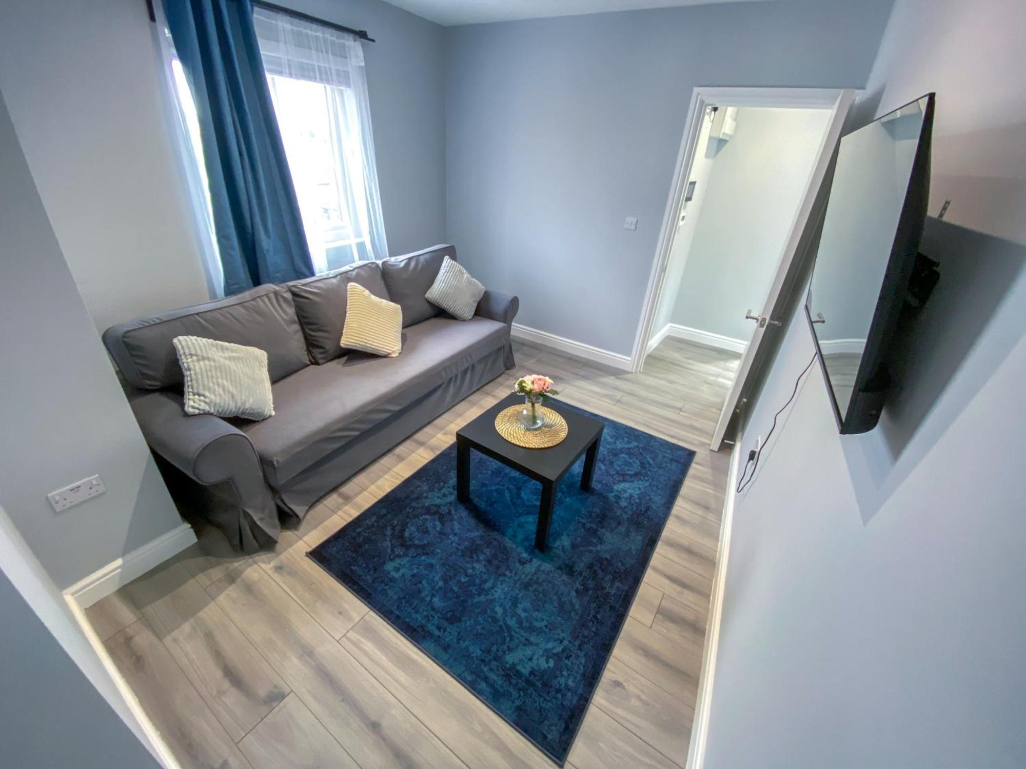 Large 1-Bedroom Flat, 5 Guest, London - F4 Eksteriør bilde