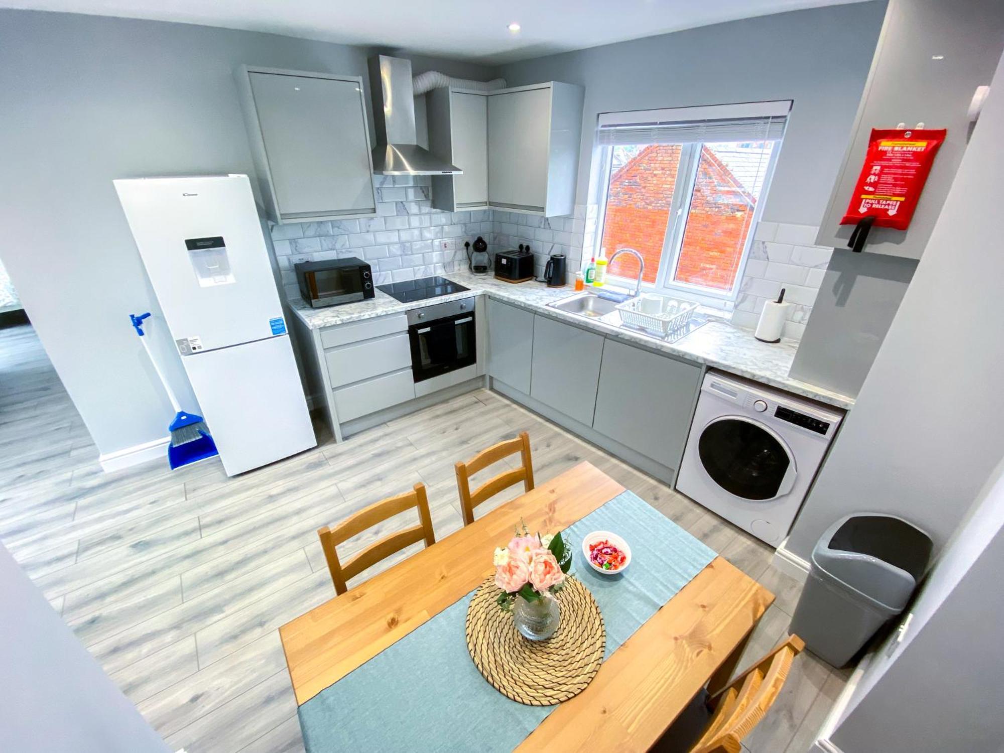 Large 1-Bedroom Flat, 5 Guest, London - F4 Eksteriør bilde